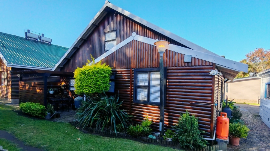 3 Bedroom Property for Sale in Groot Brakrivier Central Western Cape